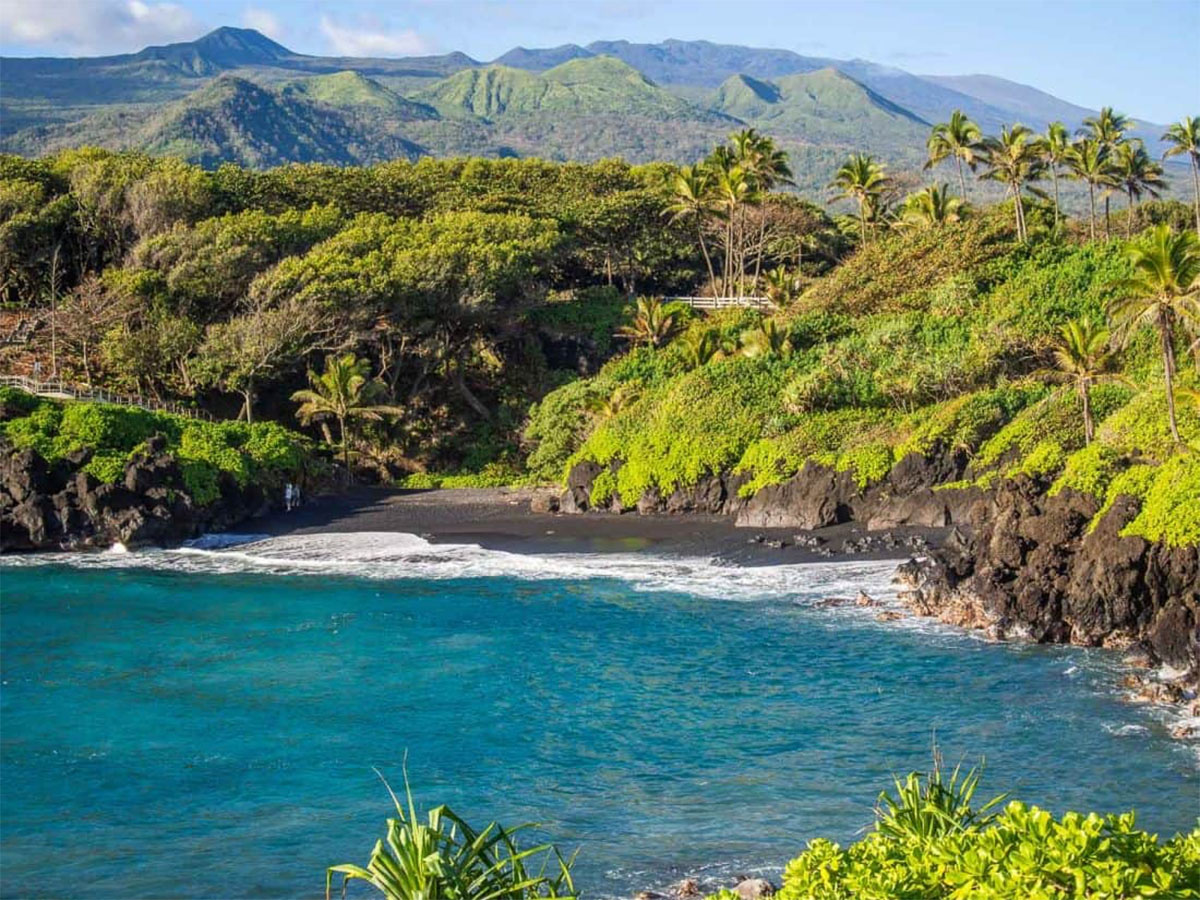 Waiʻānapanapa State Park