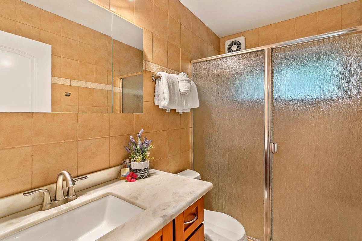 December Early Holiday Escape 2025